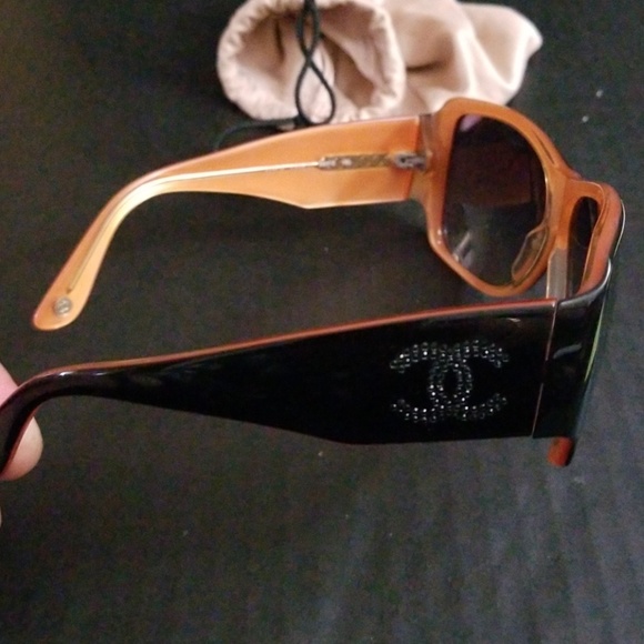 Sunglasses - Picture 1 of 7